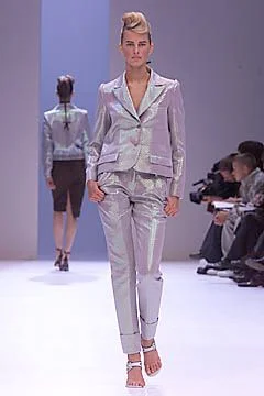 Look 19
